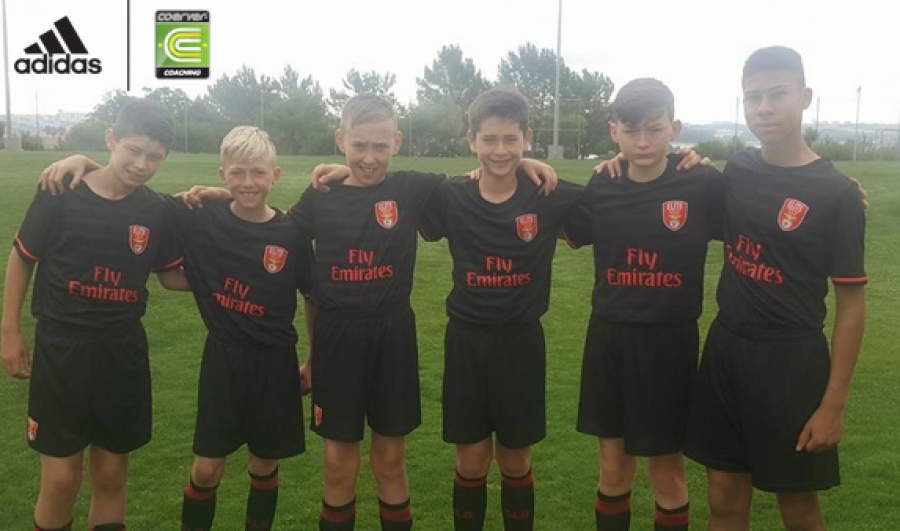 COERVER&reg; PERFORMANCE ACADEMY PLAYERS TRAIN WITH SL BENFICA